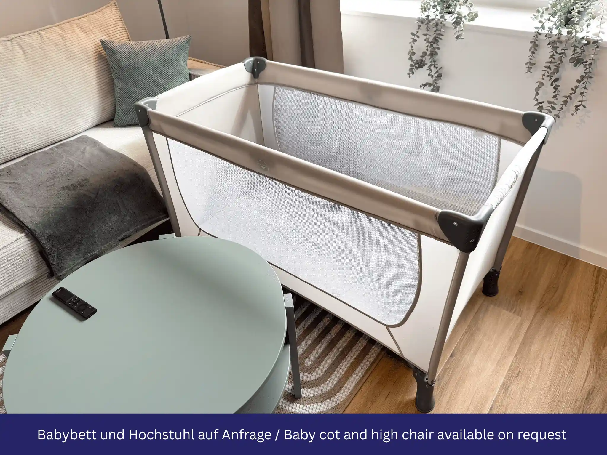 Babybett_beschriftet